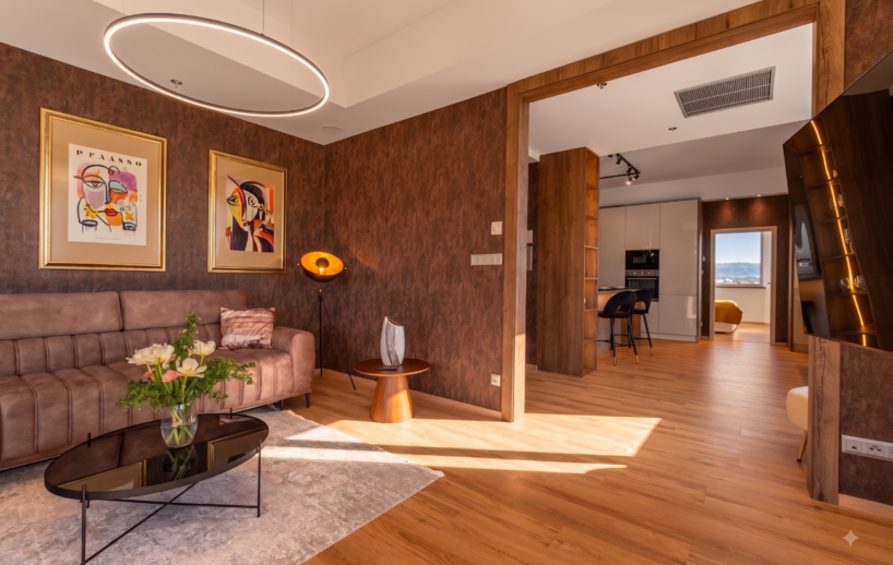 Obývacia izba apartmánu v Holiday Inn Žilina.